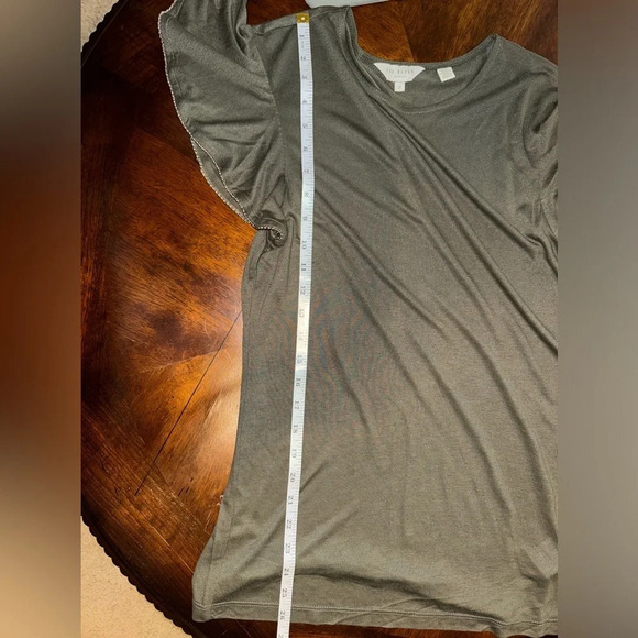 Ted Baker London Blouse Flutter Sleeves with beads- olive green- Size 4-6 Small - Picture 12 of 13